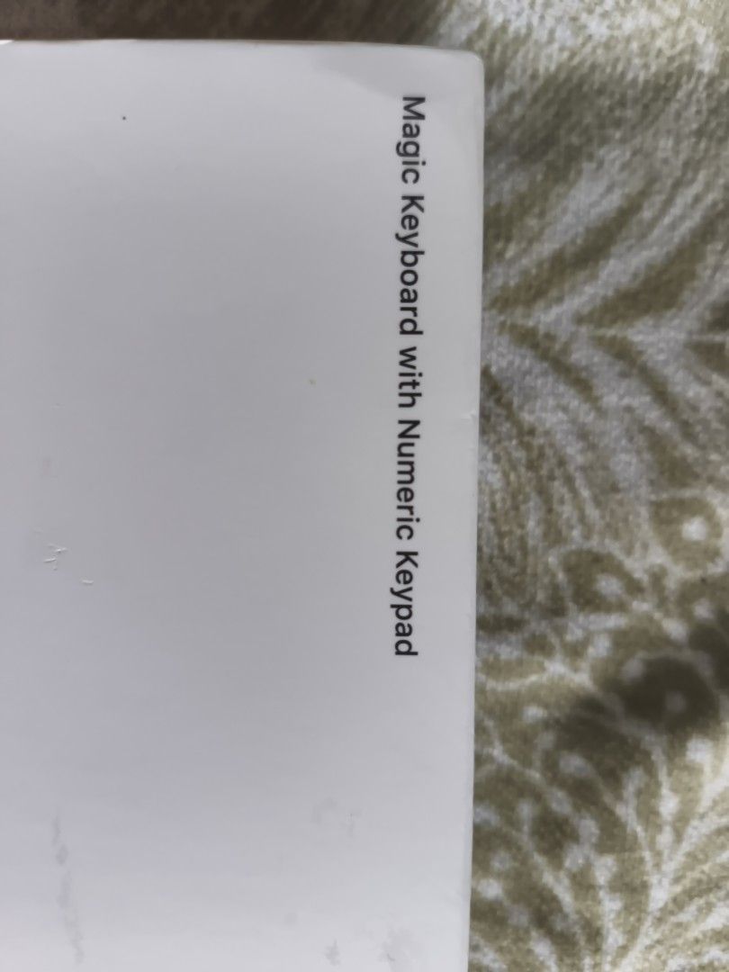 Apple Magic Keyboard with Numeric Keypad - White442994461906708489