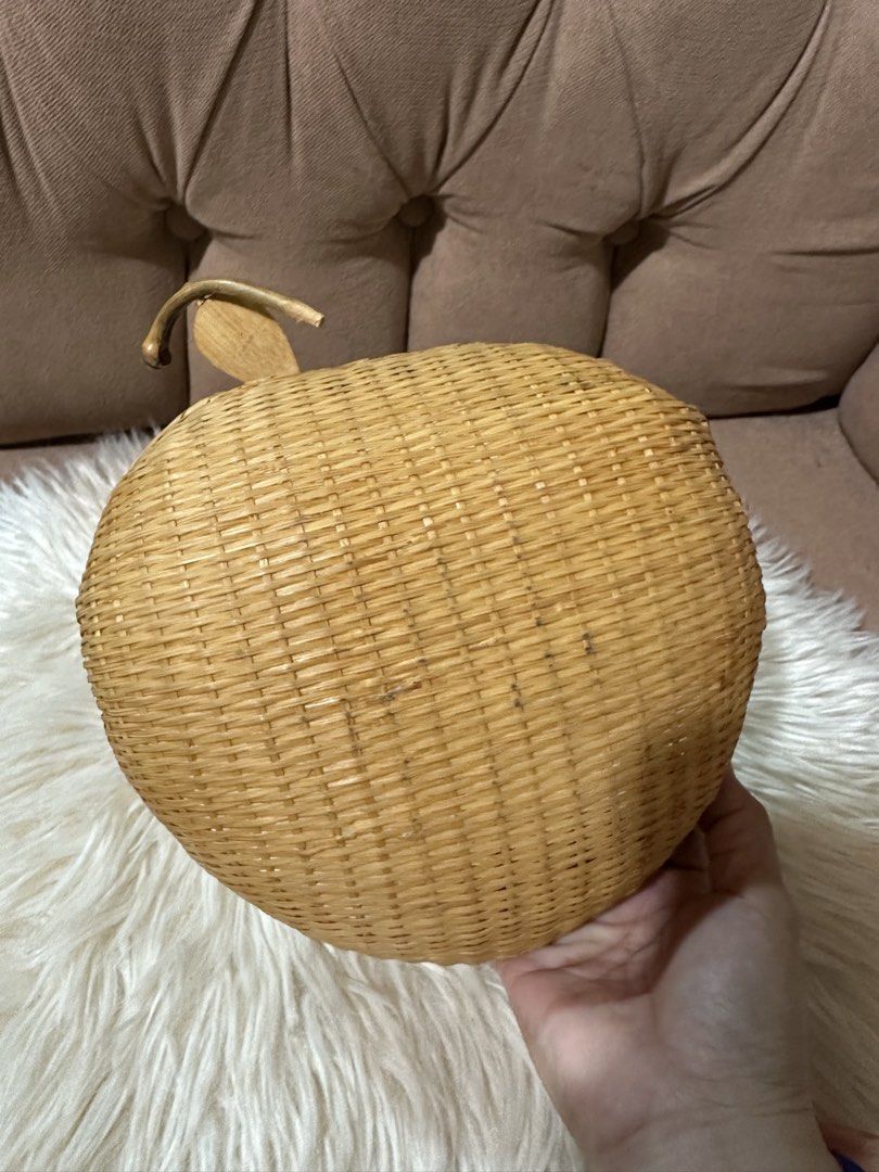 Apple Shaped Baskets Bamboo Woven (Category: Storage Boxes & Baskets) located in Davao. Submitted by favoritepreloved (Listing ID 1435683561, Image 2). Description: 💜 20cm x 18cm.