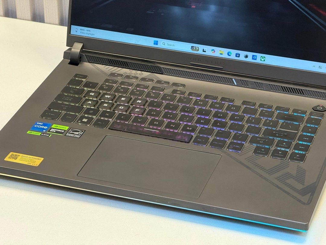 ASUS ROG Strix G Gaming Laptop (Category: Laptops & Notebooks) located in Manila. Submitted by wise.husreene (Listing ID 1435591469, Image 3). Description: Asus ROG Strix G16 G614JU-N3532WSM i5 13450HX 13th Gen 16GB RAM 512GB SSD 16 inch IPS Display 165Hz Gsync 3ms WUXGA Resolution Nvidia GF RTX 4050 6GB RGB Backlight Keyboard 💻2ndhand, Warranty till yr 2027 from asus support website 📞 Contact Us Now! 📱 09552116971 💰 NOW ONLY: ₱53,500 ❌ Mall 