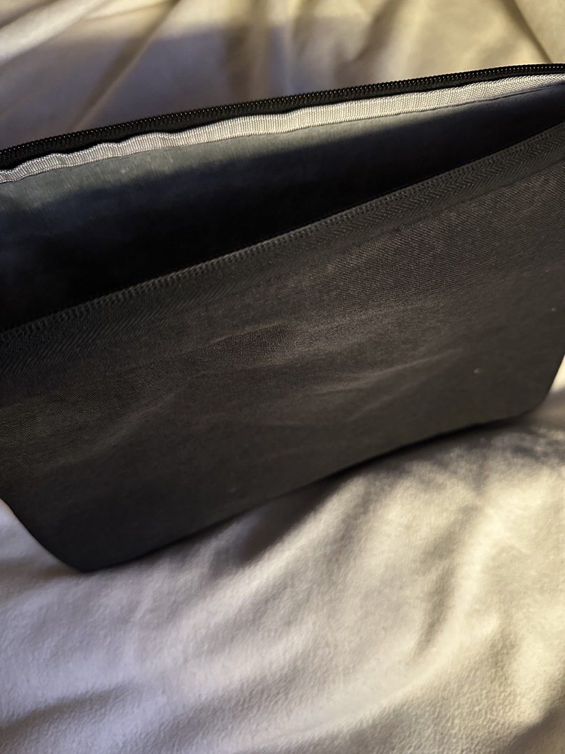 Black Laptop Sleeve with Soft Interior443019948050370563