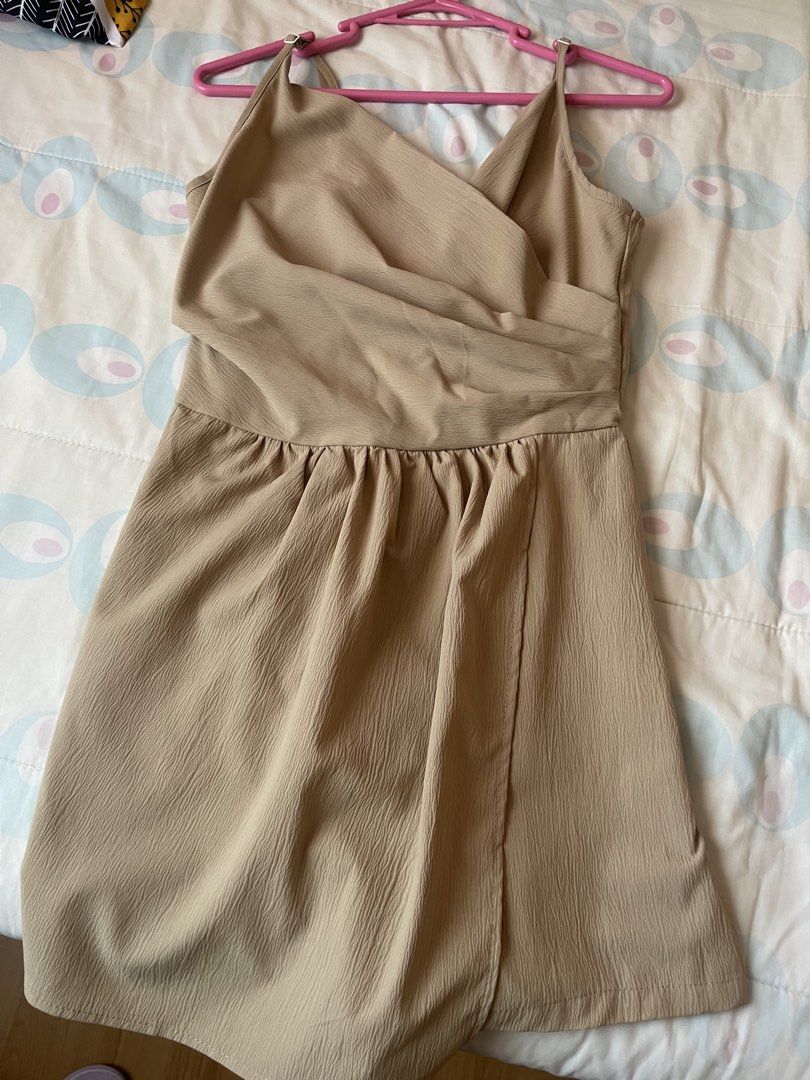 Brown Summer Jumpsuit (Category: Dresses) located in Makati City. Submitted by ablcn (Listing ID 1435548453, Image 1). Description: Used once only.