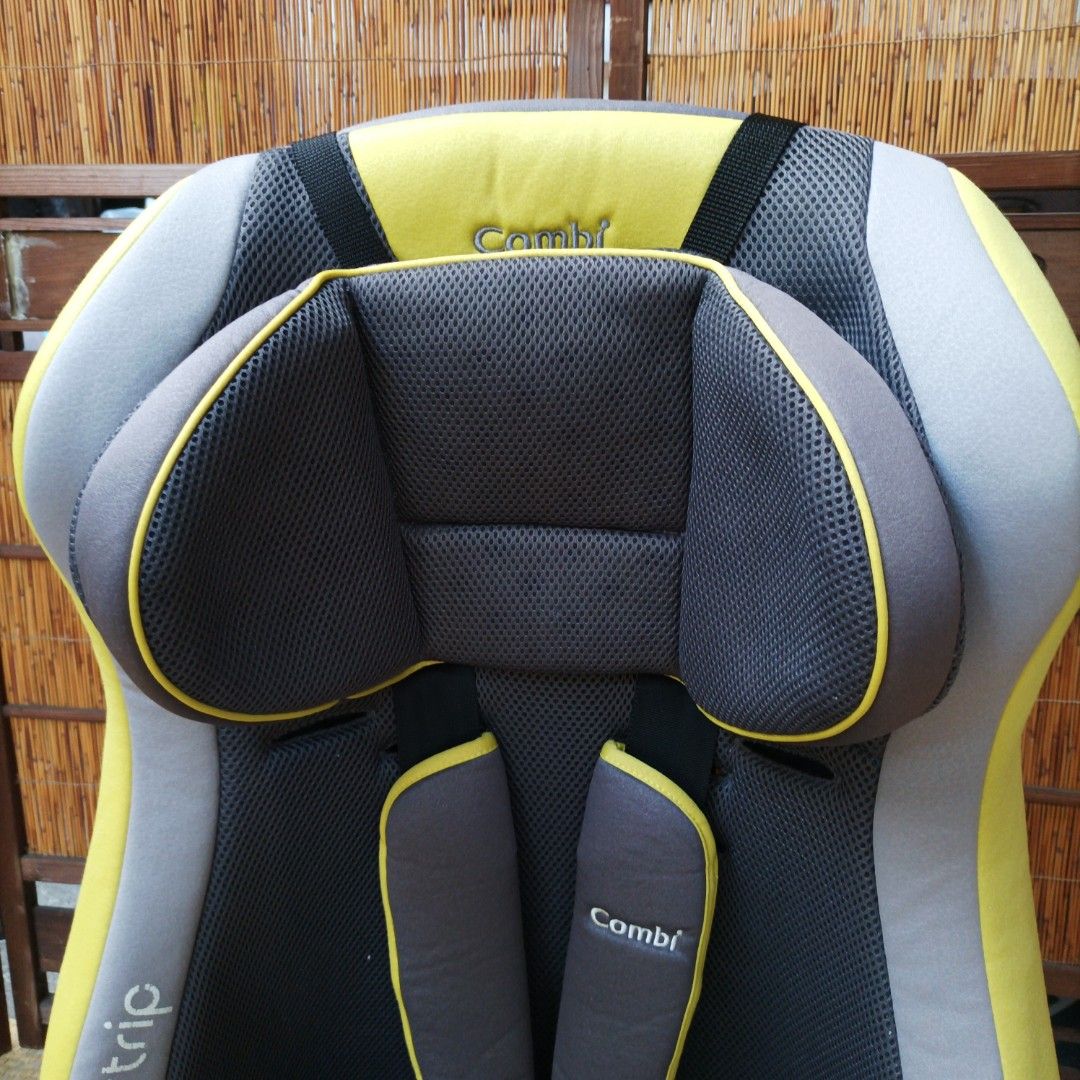 Combi Joytrip Series Junior Child Car Seat (Category: Car Seats) located in Dasmarinas. Submitted by k3japanstoreph (Listing ID 1435558737, Image 2). Description: FOR SALE Preloved Combi Joytrip Series Child Car Seat 🚗🍼 3-in-1: Child Seat · Junior Seat · Booster Seat 1 Year to 11 Years Old · 9 kg to 36 kg 🛡️ UN R44/04 Compliant Cleaned & ready to use ✅ Good condition ✅ ₱2,500 — Mine now, pay now 💳 📍 Dasmarinas, Cavite 🚚 Flash Express / Lala