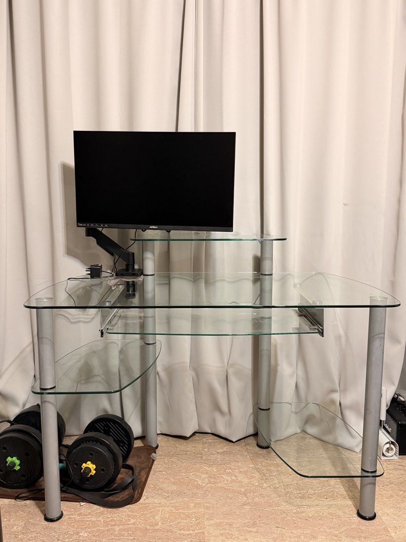 Computer Table / study desk (Category: Tables & Sets) located in Singapore. Submitted by shen6680 (Listing ID 1435616253, Image 1). Description: Good condition, self pick up at 610360 Just glass table only, LCD screen is not included Table top Height 75cm Table top Width 112cm .