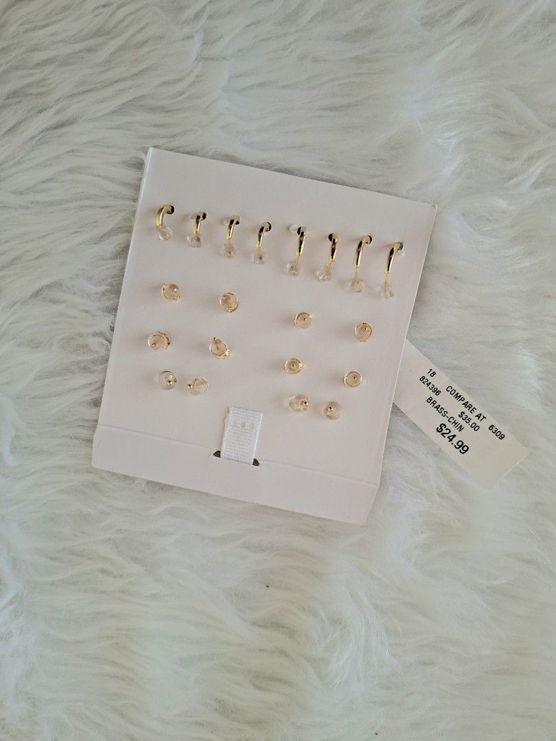Cravings by Gold Cake Brass Piercing Earrings Set (Category: Earrings) located in Angeles City. Submitted by holaplli (Listing ID 1435607017, Image 2). Description: - Brand new earrings set from Cravings by Gold Cake - Styles include: cuffs, mini studs, studs, and huggies - Made of durable brass - Comes in a stylish box ⭐️ 🚚Shipping via J&T express (P54-74 to MM) 💰Payment via Seabank, BPI, Gcash 📍Angeles, Pampanga.