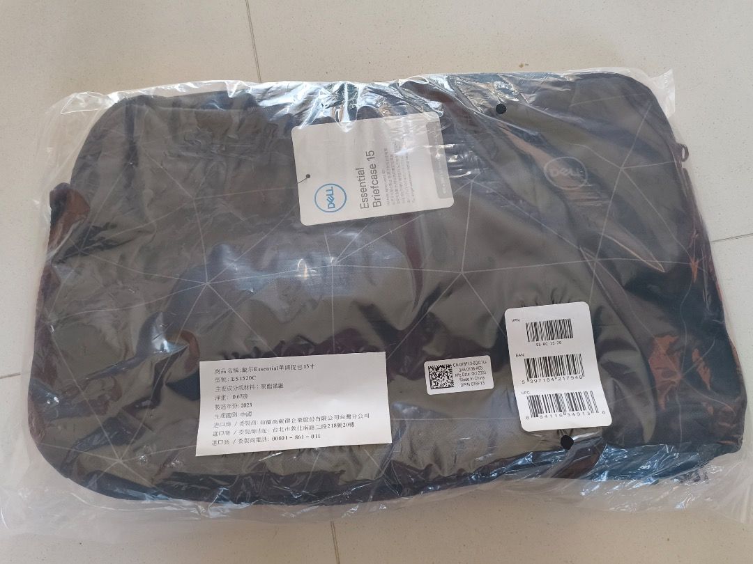 Dell Essential Briefcase442768296363304960