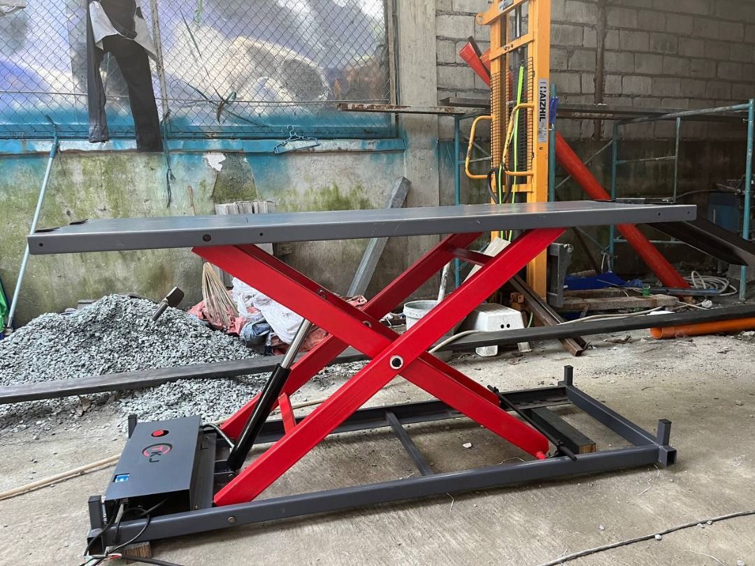 Electric Motorcycle Lifter (Category: Everything Else Others) located in Manila. Submitted by joeyroque09 (Listing ID 1435592611, Image 1). Description: Electric Motorcycle Lifter Specs: 400kg, 220volt Single Phase Brand : TKJ Price: 65,400.