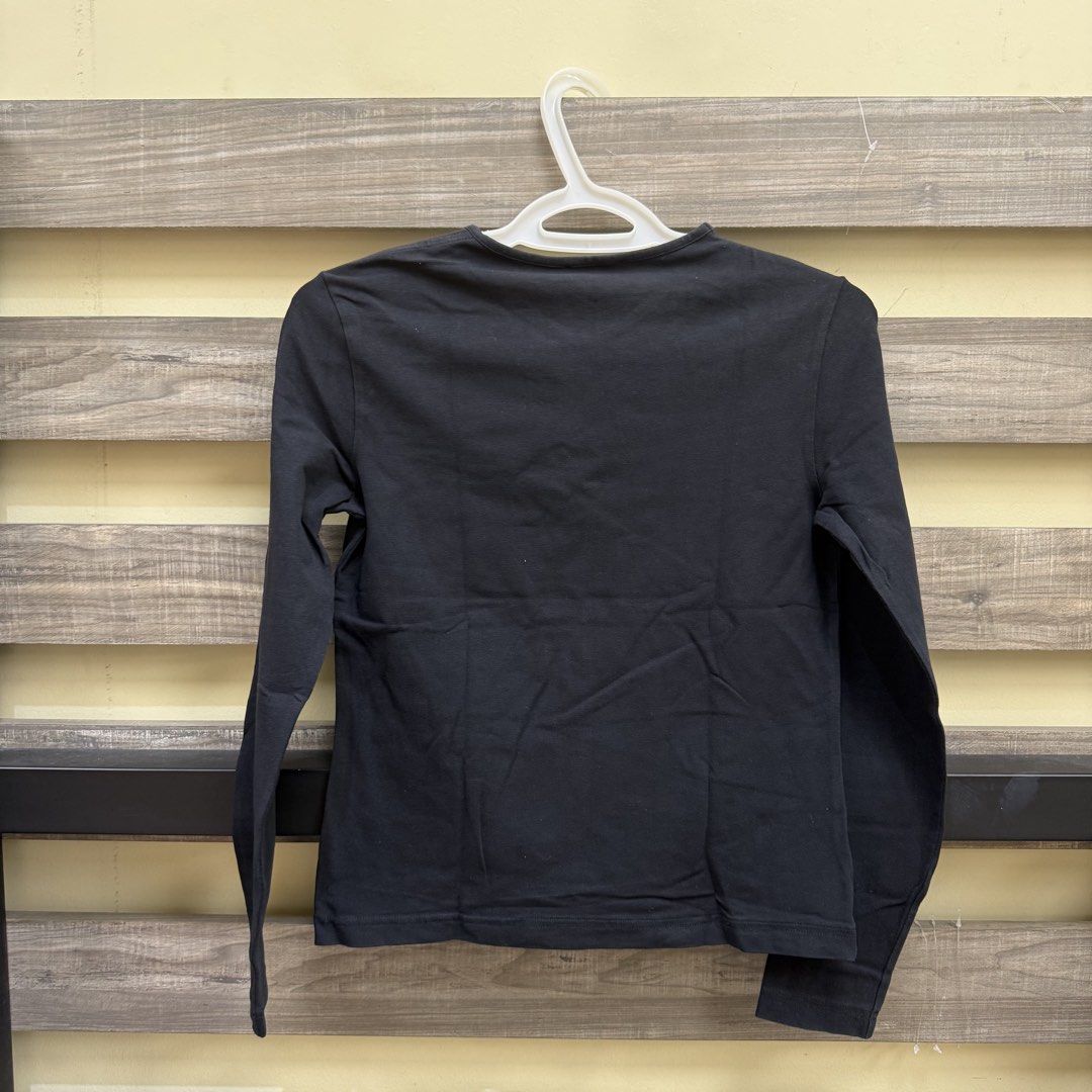 Escada Sports Black Longsleeves (Category: Longsleeves) located in Mandaluyong City. Submitted by bestdressedph2025 (Listing ID 1435602778, Image 2). Description: MOP: GCash MOD: Lalamove/J&T LOCATION: Mandaluyong Discount avail for multiple items. Dimensions in Inches: Shoulder: 14 Bust: 16 Length: 20 Size on Tag: XS PM for inquiries!.