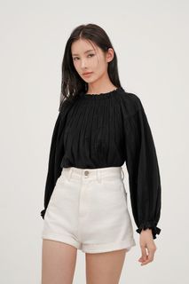 (Category: ) located in . Submitted by yourfashionspace (Listing ID 1435575630, Image 1). Description: .