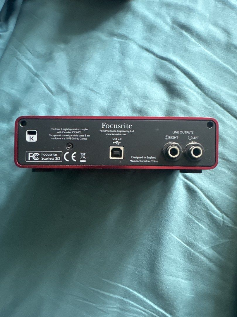 Focusrite Scarlett 2i2 Audio Interface - Red 2nd Generation446298713060823041
