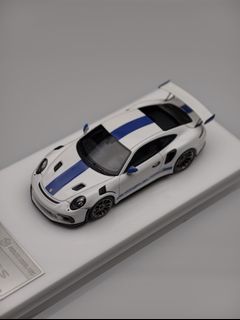 Fuelme 1:64 - RWB LBWK Porsche 993 Rothmans, Hobbies & Toys, Toys