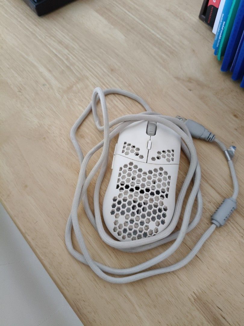 Glorious Model O- White Gaming Mouse442764753099837441