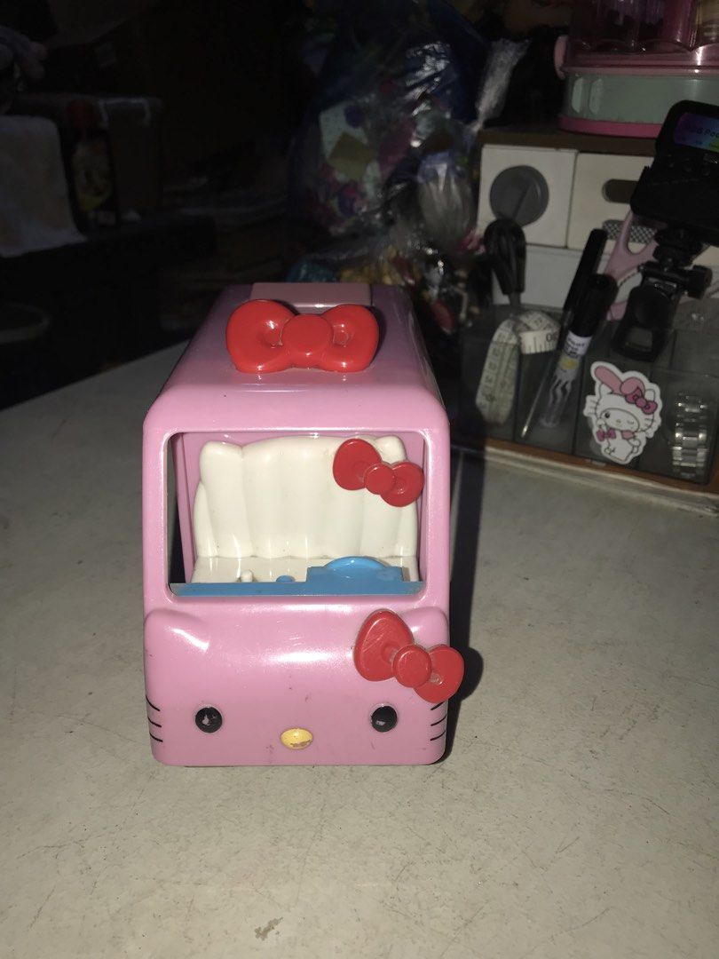 Hello kitty Car (Category: Vehicle & Diecast Models) located in Valenzuela. Submitted by ash_tonnn (Listing ID 1435632990, Image 1). Description: Hello kitty Car Preloved.