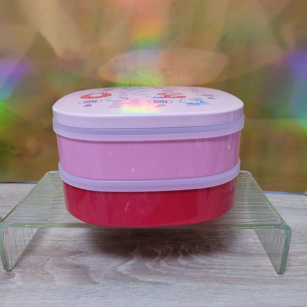 Hello Kitty lunchbox /storage container ( sanio442836105267128321