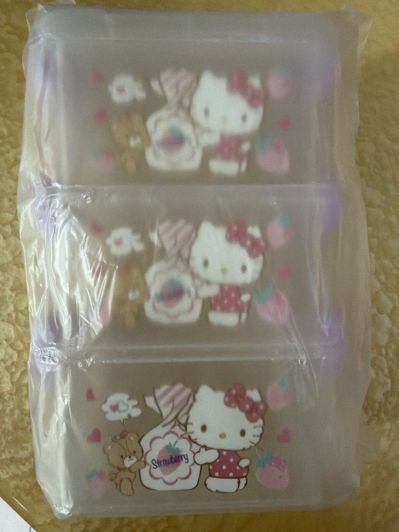 Hello Kitty Stackable Food Containers442831692178411520