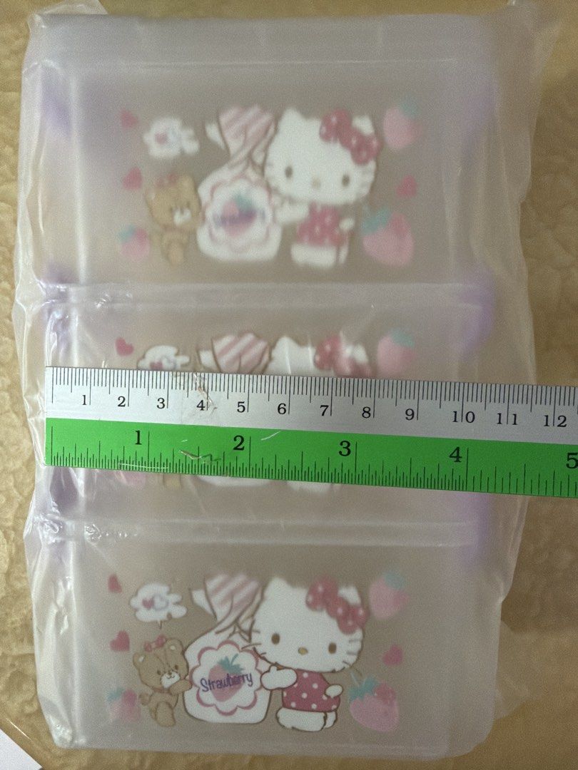 Hello Kitty Stackable Food Containers442831692178411522
