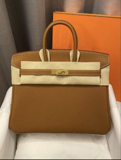 （分類：）位於 。 由 lc.luxury 提交（商品編號 1435626646，圖片 1）。簡介： 。
