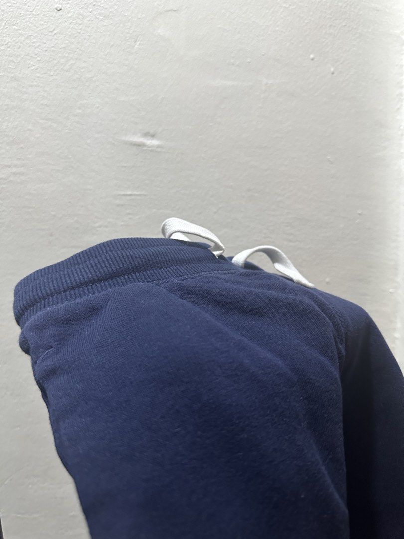 H&M Basic Toddler Navy Blue Sweatpants (Category: Babies & Kids Fashion) located in Arayat. Submitted by lightleftbehind (Listing ID 1435584626, Image 3). Description: H&M Basic jogging pants for toddler boys 👶 * Size: EU 98 / US 2–3Y / CA 2–3A / CN 100/50 * Condition: Used only 3 times * Still looks like new * No signs of lint, stains, or damage * Soft, comfy fabric – perfect for everyday wear - Color: Navy blue - Size: 2-3Y (EUR 98, CA 2-3T, C