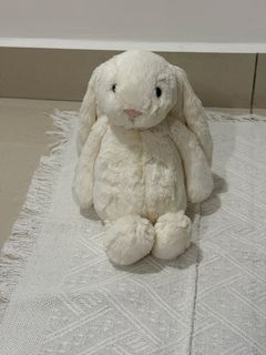 (Category: ) located in . Submitted by twinkle_jellycat (Listing ID 1435565436, Image 1). Description: .