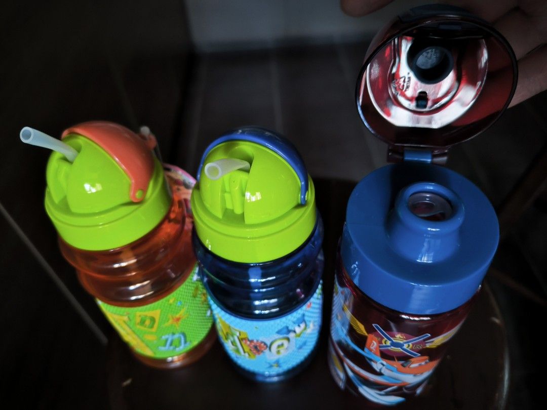 Kids' Water Bottles - Assorted Designs442958391898941441