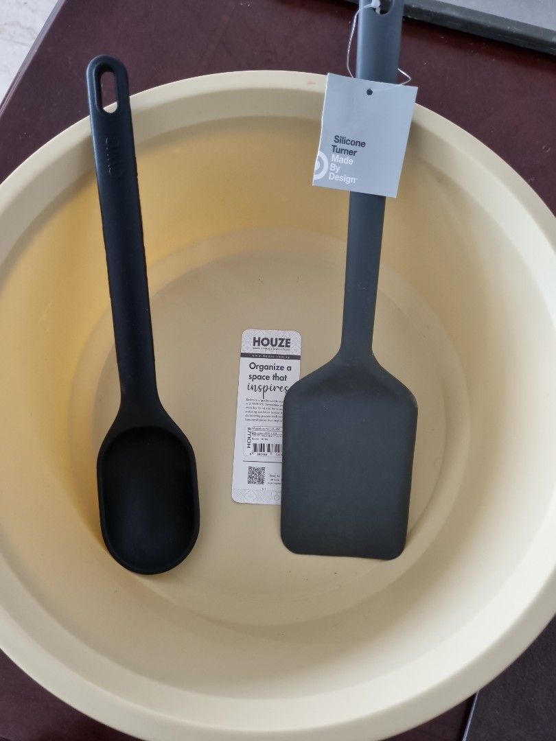 Kitchen Utensils Set with Placemats442836102268866561