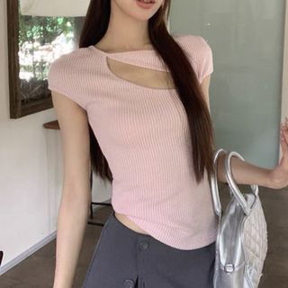 (Category: ) located in . Submitted by clothes.addiction (Listing ID 1435535766, Image 1). Description: .