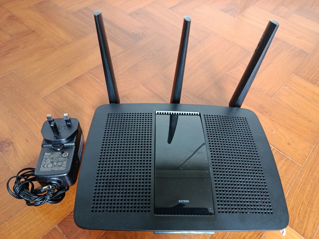Linksys EA8100/EA7500 V2 Wireless Routers (3nos)442779690893332484
