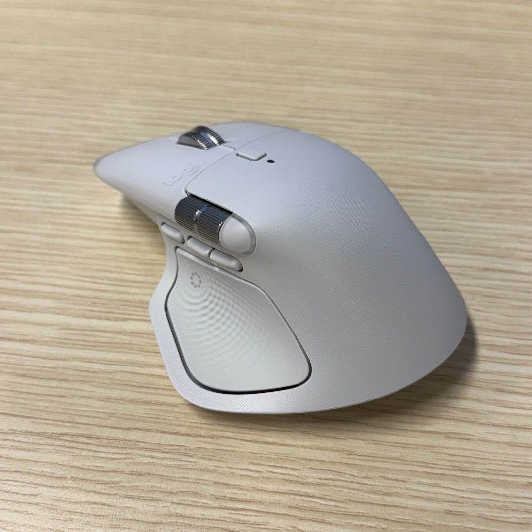 Logitech MX Master 4 for Mac - White Silver442885279224975361