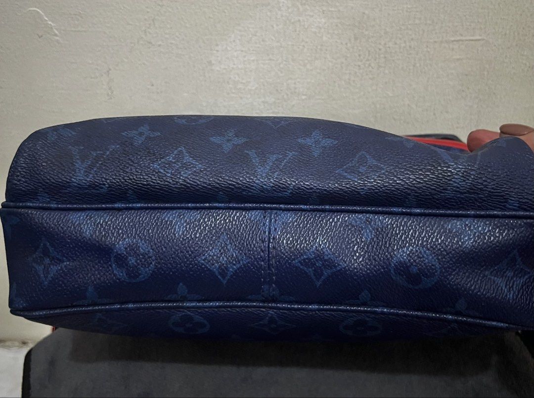 Louis Vuitton Messenger bag (Category: Luxury Bags & Wallets) located in Valenzuela. Submitted by dianzskiyo (Listing ID 1435608726, Image 3). Description: 📍SELF - AUTHENTICATION📍NGA Preloved LV messenger bag (medium size) 📍 what you see is what you get 📍 Managed ur expectation - this is preloved 📍 Slightly negotiable 📍 All details were already posted (pls check photos para iwas sa redundant na tanong 😉) 📍 Color may vary due to lighting �