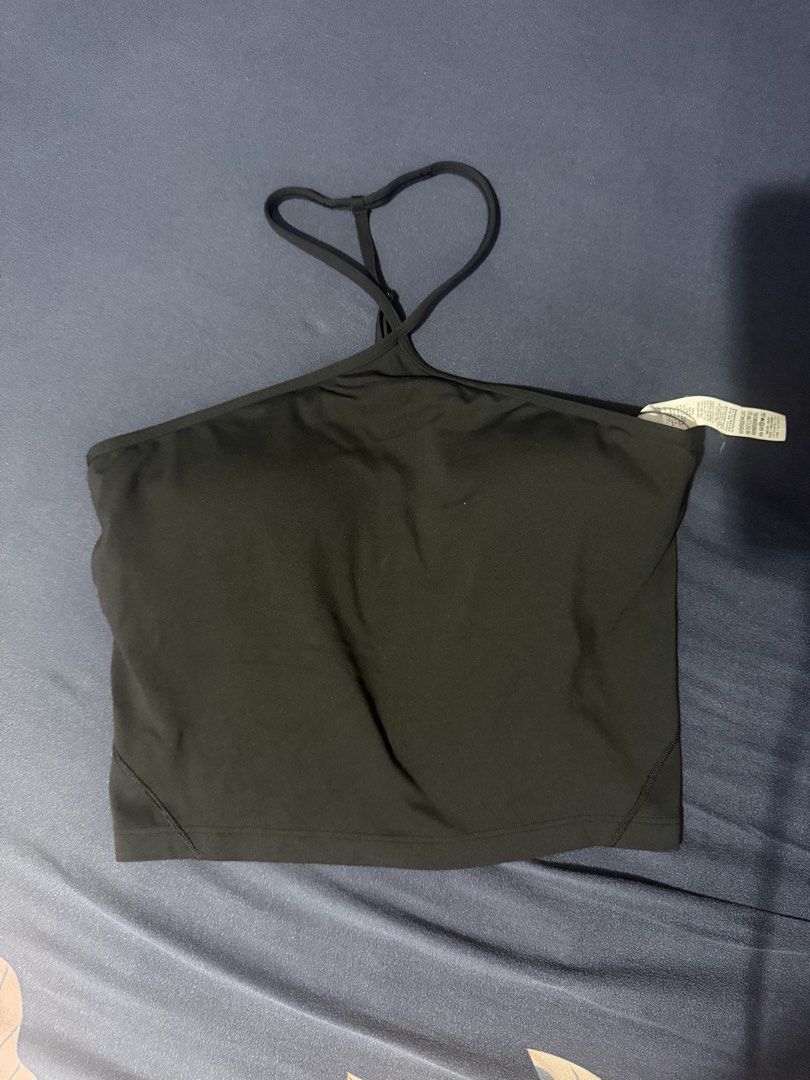 Lululemon Black padded top (Category: Activewear) located in Manila. Submitted by mayyyyyx (Listing ID 1435663939, Image 2). Description: Lululemon black padded top Super nice! Size on tag 10 Super new! Washed lang.