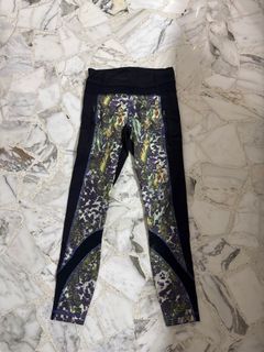 (Category: ) located in . Submitted by scarletcloset (Listing ID 1435638692, Image 1). Description: .