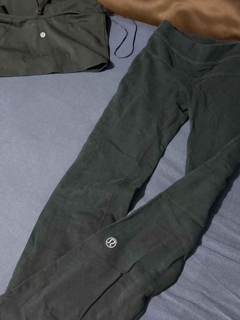 Lululemon Flare pants (Category: Other Bottoms) located in Manila. Submitted by mayyyyyx (Listing ID 1435664318, Image 1). Description: Lululemon Embroided Black Flare pants 🖤 Cut tags Super nice fit! And comfy.