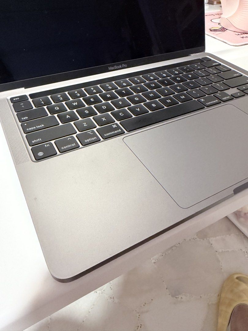 MacBook Pro M2443236261550499845