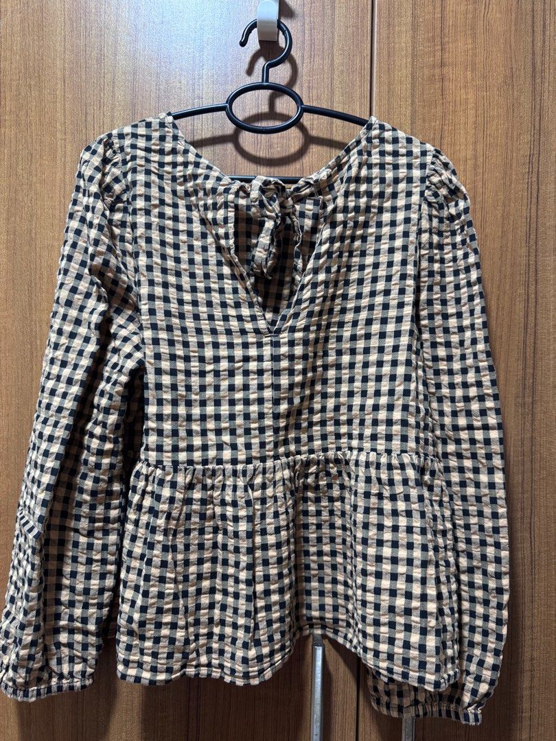 Monkl Checkered blouse (Category: Blouses) located in Cebu City. Submitted by dmscemd (Listing ID 1435627642, Image 2). Description: Used once, in very good condition No defects.