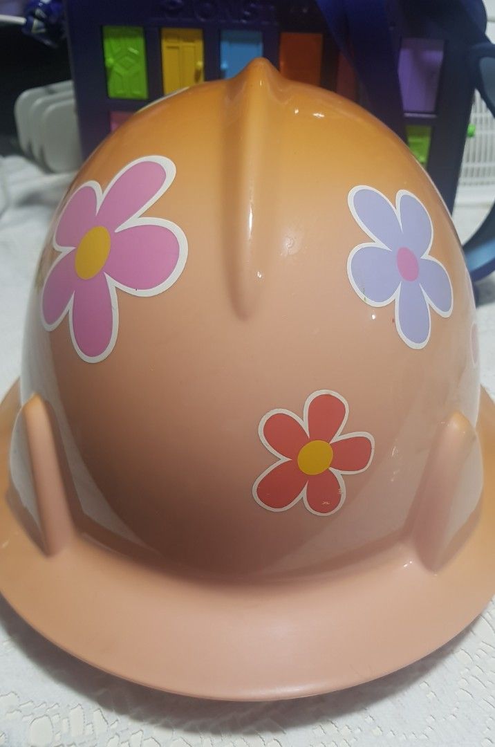 Monsters Inc. Boo hard hat (Category: Looking For) located in Manila. Submitted by jhs31 (Listing ID 1435629034, Image 2). Description: - Cute Monsters Inc. Boo hard hat - Adjustable straps for a comfortable fit. - preloved with discoloration, pero hindi naman sya panget.😊kasi nag pantay na yung color nya. -From personal collection Pm for more details. Loc. Manila offers are welcome 😊.