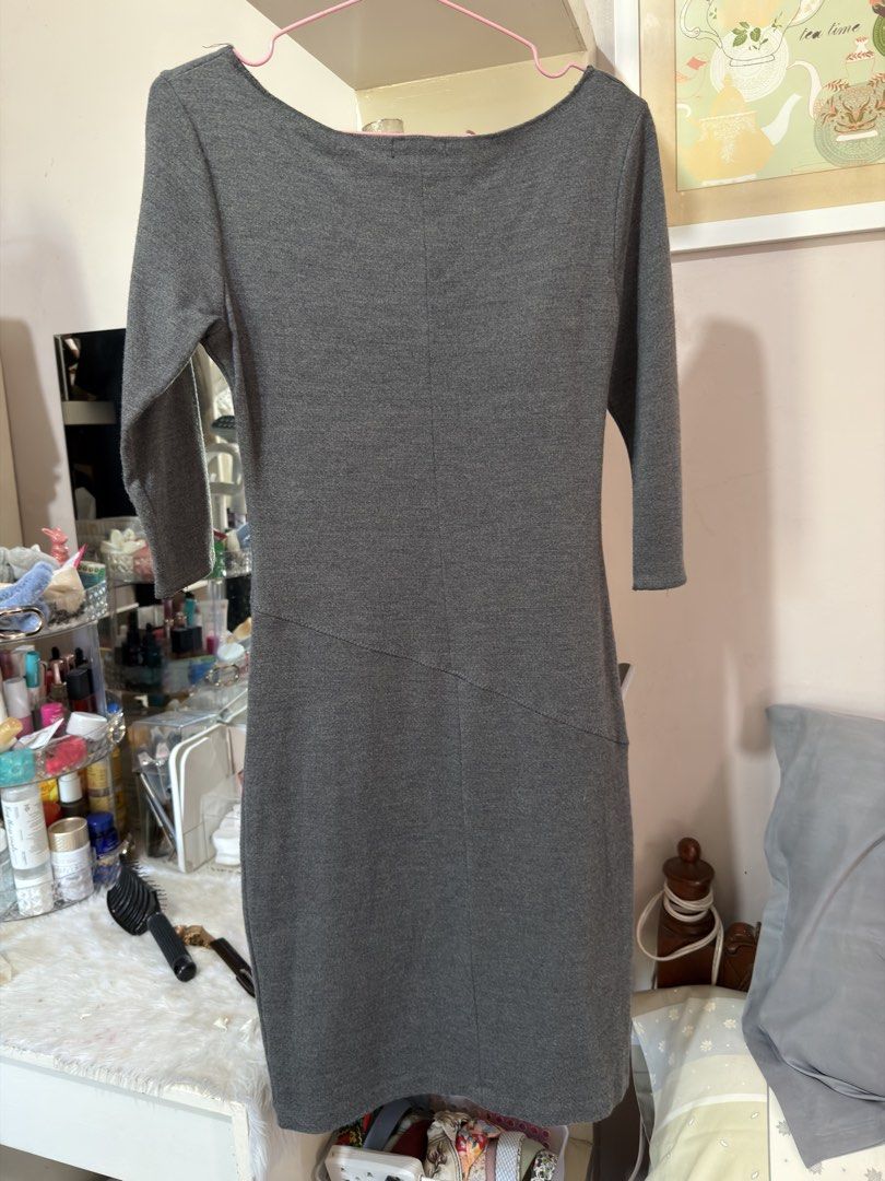 Mosaïque Gray Dress (Category: Dresses) located in Apalit. Submitted by ic_declutter (Listing ID 1435594254, Image 2). Description: - Gray Mosaïque dress - Boat neck design - Features three-quarter sleeves - Fitted silhouette - Diagonal seam detail - Made of comfortable, stretchy fabric - Suitable for various occasions.