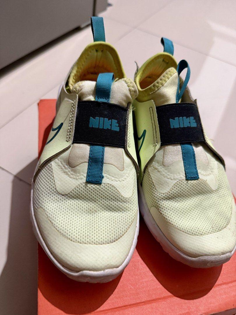Nike shoes for kids (Category: Babies & Kids Fashion) located in Imus. Submitted by honisp (Listing ID 1435656776, Image 1). Description: Nike Kids’ Flex Runner 2 • 100% Authentic • Size: 21cm / 2Y / EUR 33.5 • Condition: Sole design still very good, only needs a wash RFS: Small already, got a new one..