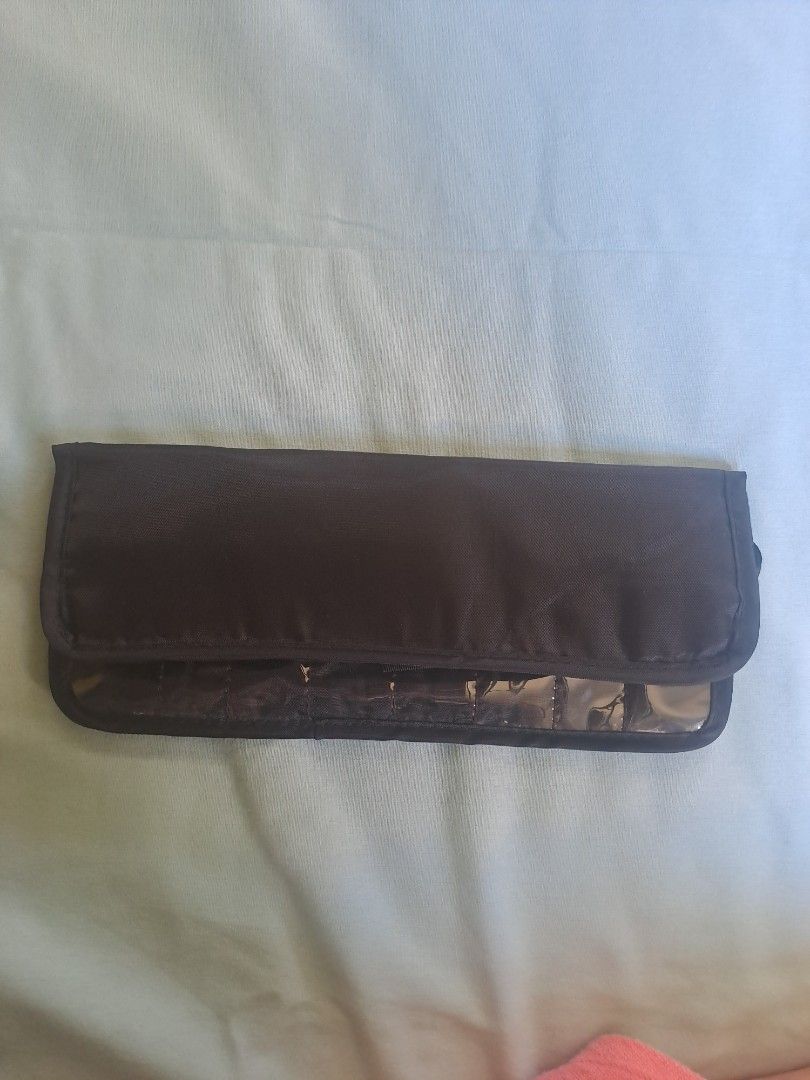 Organizer (Category: Makeup) located in Manila. Submitted by maggie54145 (Listing ID 1435524163, Image 3). Description: Bag Organizers fr Rustan's Good condition .