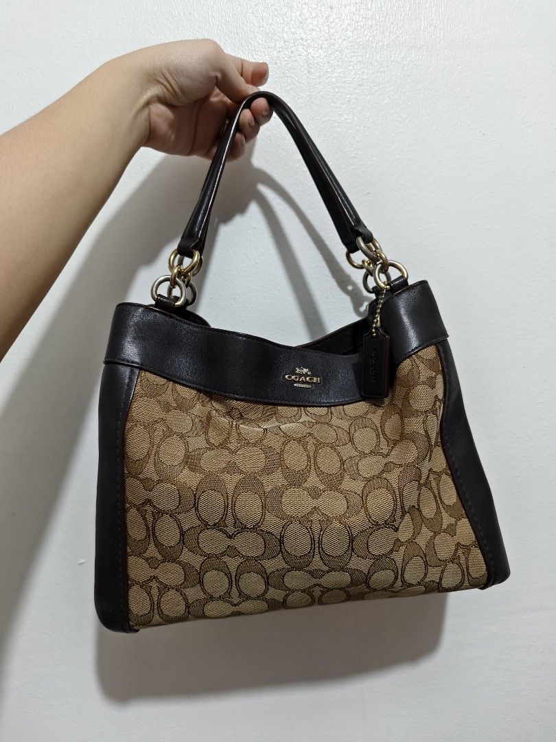 Original Coach Lexy small (Category: Luxury Bags & Wallets) located in Manila. Submitted by Belmori (Listing ID 1435591837, Image 1). Description: Authentic Coach with sling money back guaranteed 🤗 Excellent Condition ☺️.