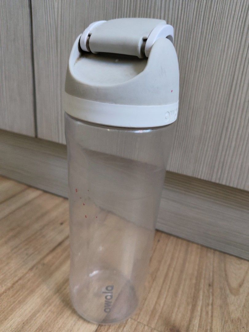 Owala FreeSip Water Bottle443065857696092160