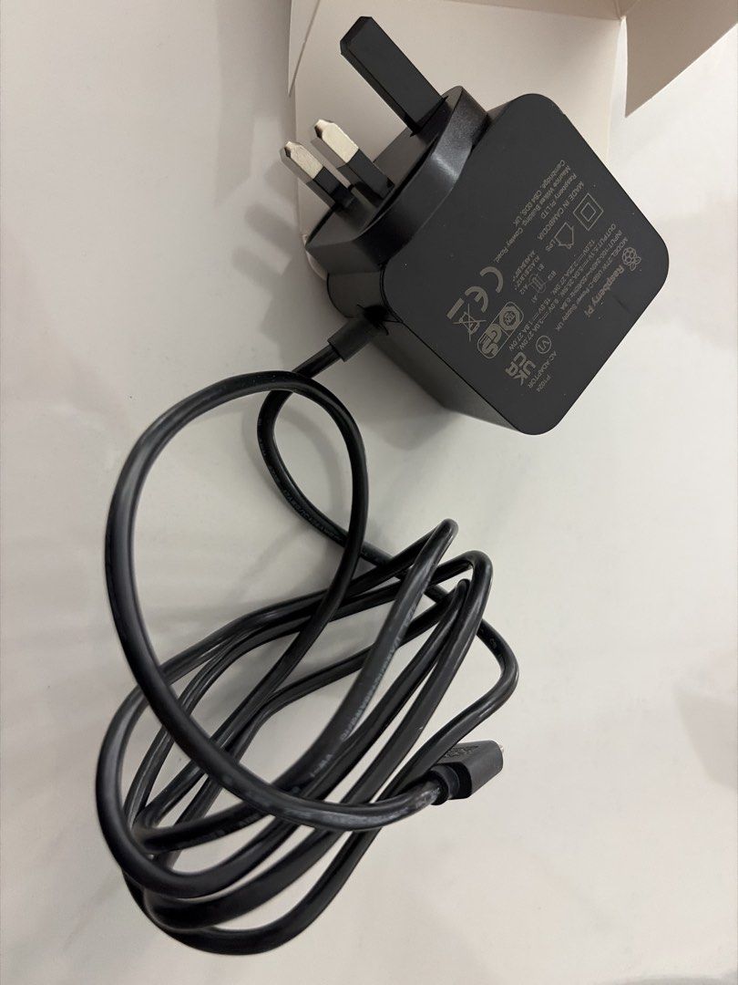 Raspberry Pi 27W USB-C Power Supply443231850548449282