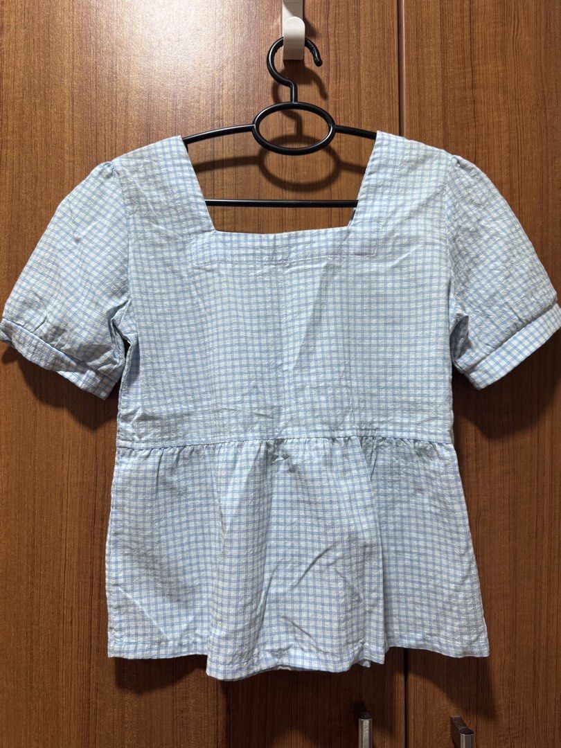 Regatta Checkered Blouse (Category: Blouses) located in Cebu City. Submitted by dmscemd (Listing ID 1435628118, Image 2). Description: In very good condition No defects Really pretty Not see through.
