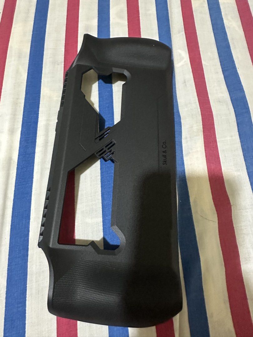 ROG ALLY X GRIP CASE/ Iloilo area only (Category: Other Gadgets) located in Iloilo. Submitted by dhorzcloset (Listing ID 1435532893, Image 3). Description: FOR SALE: Skull & Co. Grip Case for ROG Ally X (Black) - ILOILO CITY AREA ONLY Price: ₱450 slightly negotiable for sure buyer Mall price: ₱595 sa DataBlitz Save: ₱145 Condition: 10/10 - BRAND NEW, NEVER USED Hindi pa naikabit sa unit kahit minsan No box lang, naitapon na No scratches, no dents
