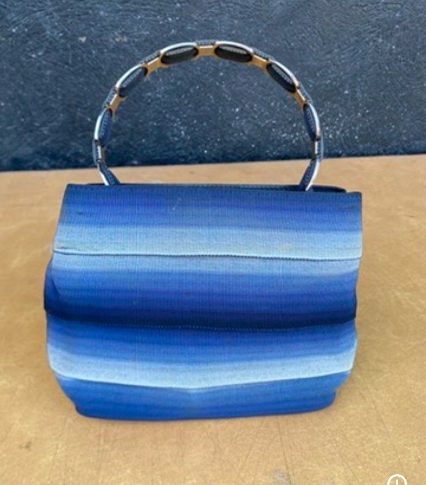 Salvatore ferregamo small handbag (Category: Luxury Bags & Wallets) located in Muntinlupa City. Submitted by twoangels.11.14.2023 (Listing ID 1435596946, Image 3). Description: Salvatore ferregamo Small handabg Excellent condition .