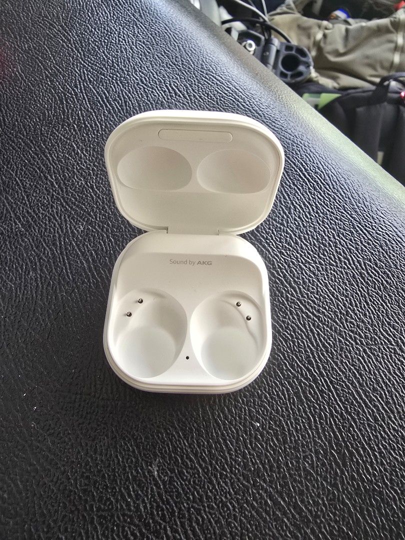 Samsung Earbud Charging Case