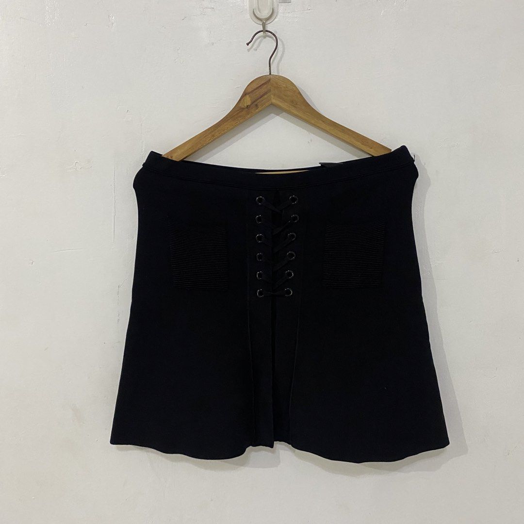 Sandro Skirt (Category: Skirts) located in Las Pinas. Submitted by declutter_thing69 (Listing ID 1435627028, Image 1). Description: Sandro Skirt No issue 30 inches waist 19 inches length.
