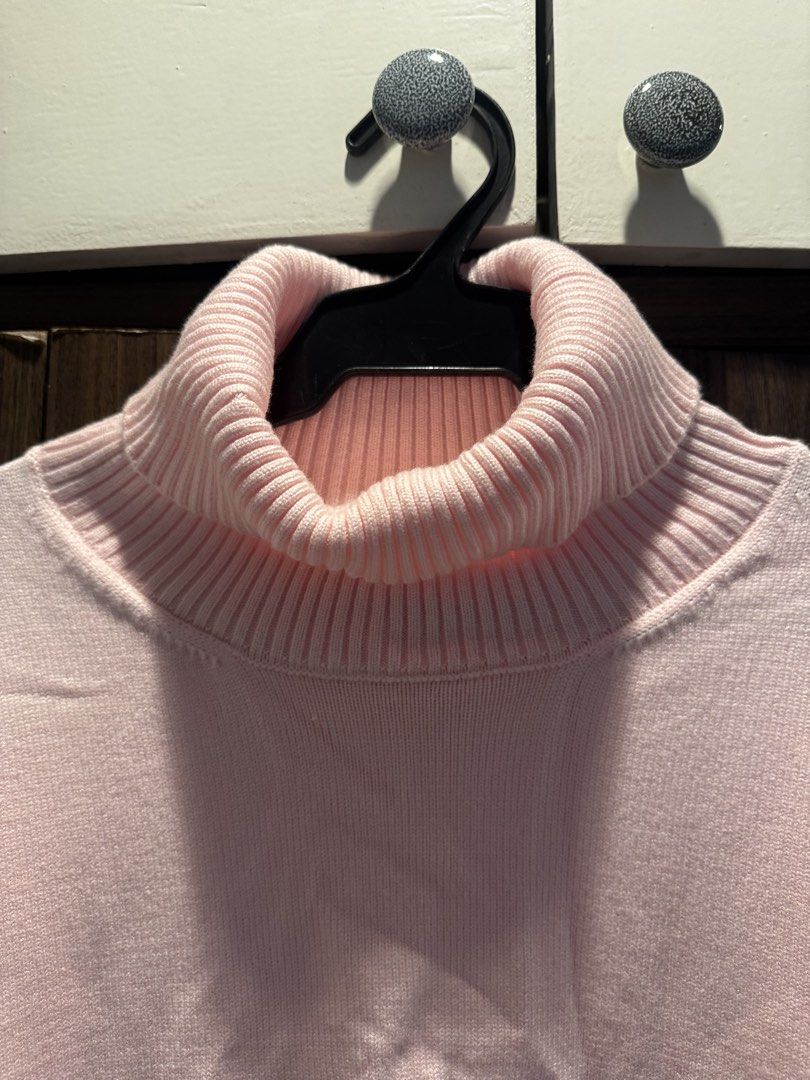 Shein pink drop shoulder turtleneck sweater (Category: Coats, Jackets and Outerwear) located in Pasig City. Submitted by kodak.blue (Listing ID 1435624275, Image 2). Description: .