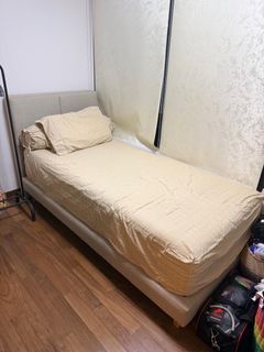 (Category: ) located in . Submitted by poppyjeno (Listing ID 1435661294, Image 1). Description: .