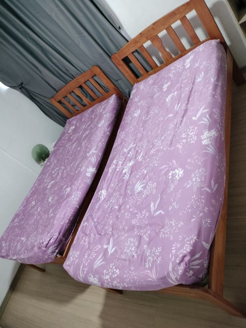 Single Solid Wooden Bed Frame - good condition442904680019404801