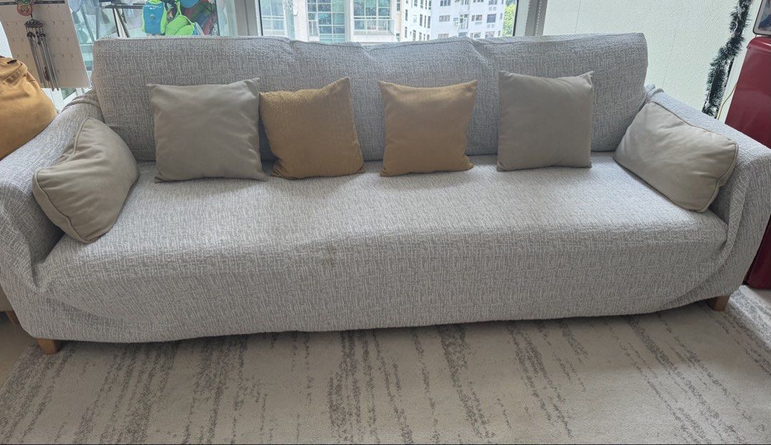 Sofa442793830468833282