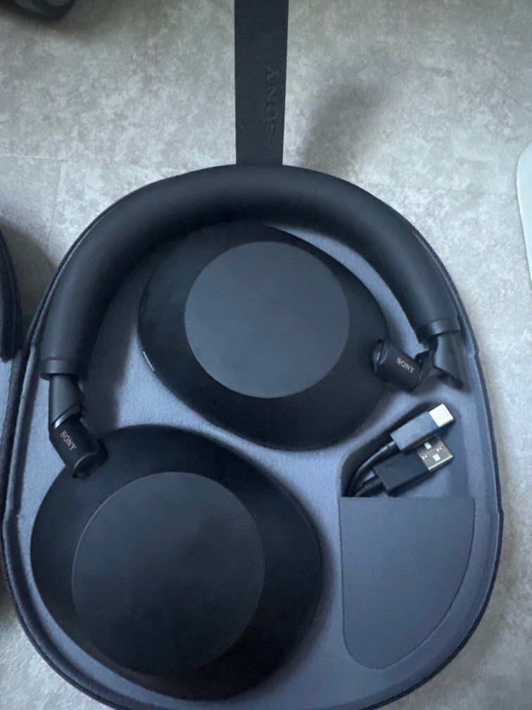 sony xm6443086916551987201
